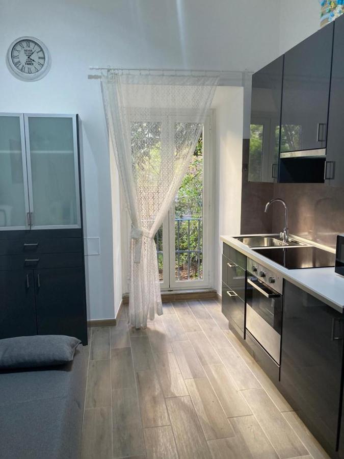 Casa Valesio Apartment โรม ภายนอก รูปภาพ